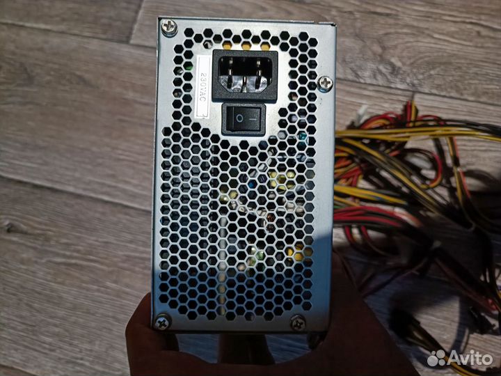 Блок питания fsp 600w