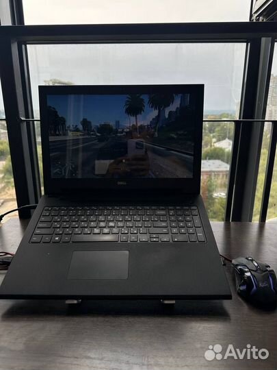 Ноутбук dell inspiron 15 отличное состояние 10/10