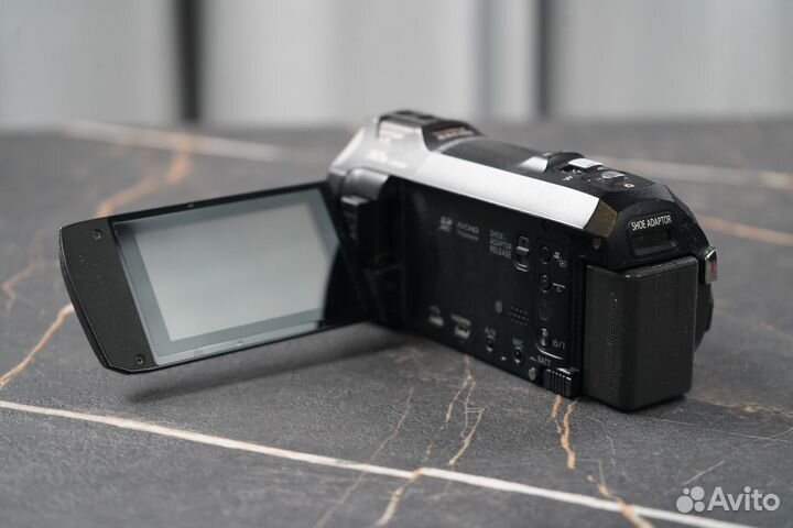 Видеокамера Panasonic-HC-V760 Полностью исправна
