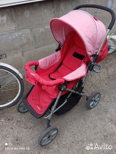 Прогулочная коляска