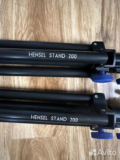 Штатив Hensel stand 200