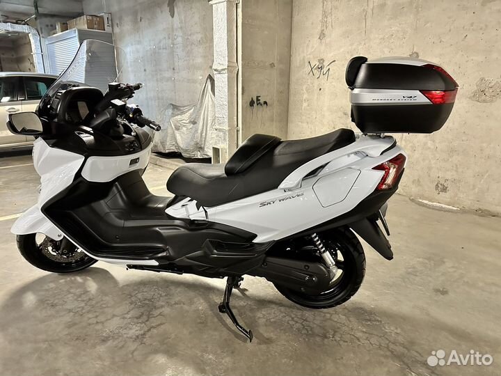 Suzuki Skywave 650 LX