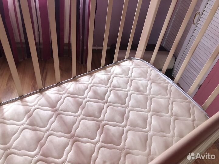 Детская кроватка