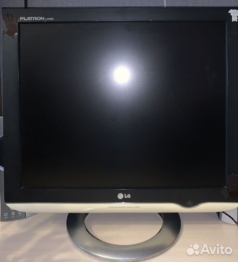 Монитор LG flatron L1940BQC