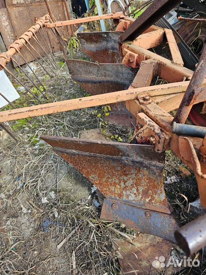 Плуг для трактора т-25 3лемиха