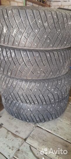 Goodyear Ultra Grip Ice Arctic 2 SUV 215/65 R17 99T
