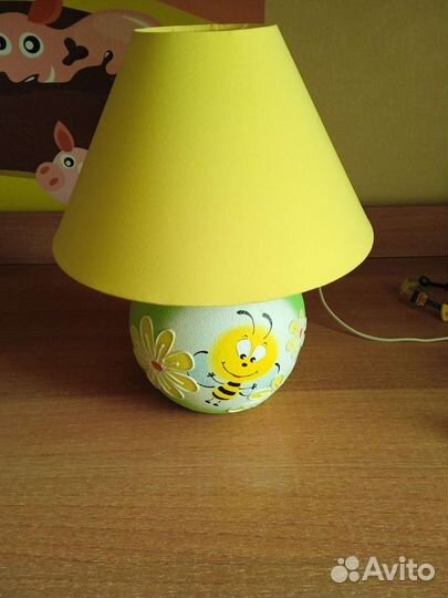 Лампа настольная в детскую