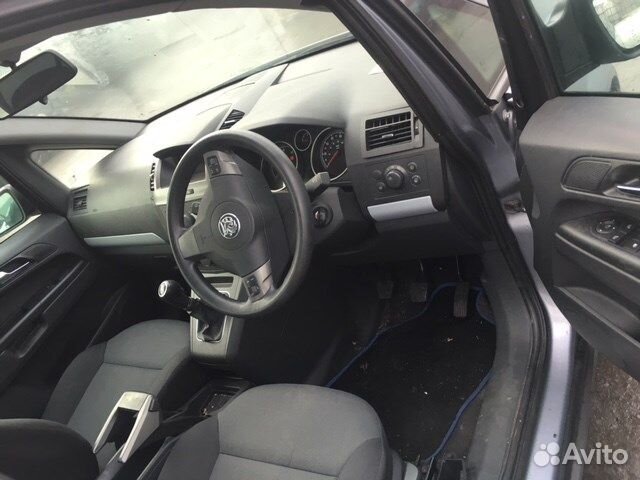 Разбор на запчасти Opel Zafira B