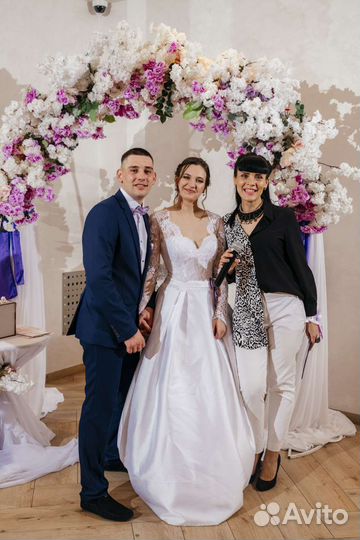 Ведущая Инна Стиль