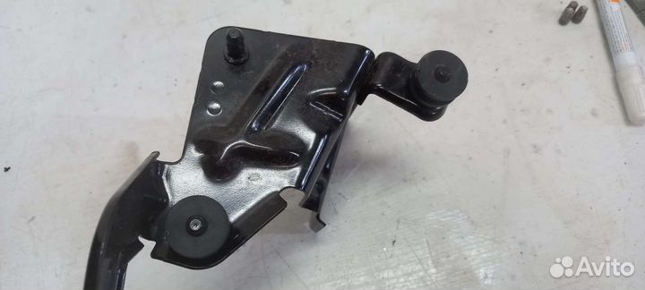 Кронштейн блока ABS Volkswagen Taos