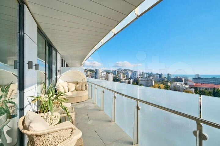 1-к. апартаменты, 95 м², 21/27 эт.