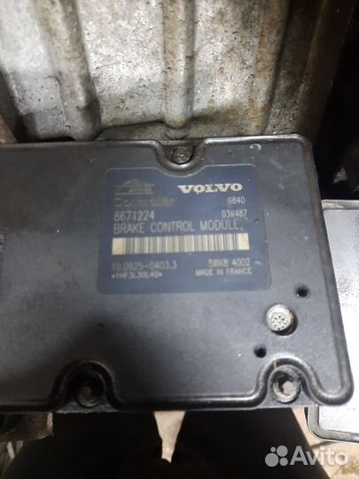 Блок абс volvo хс90