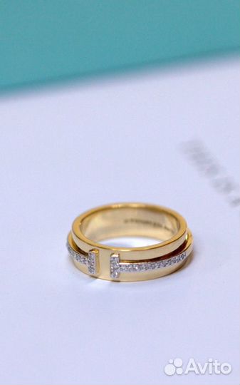Золотое кольцо с бриллиантами