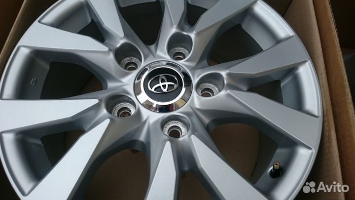 Диски R18 Toyota LC200 2016- Оригинал новые Япония