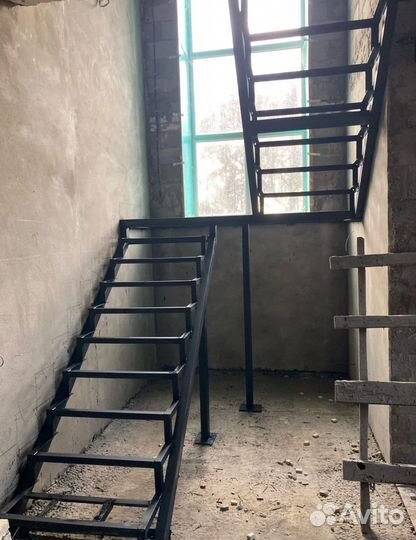 Лестница в частный дом. Металлокаркас