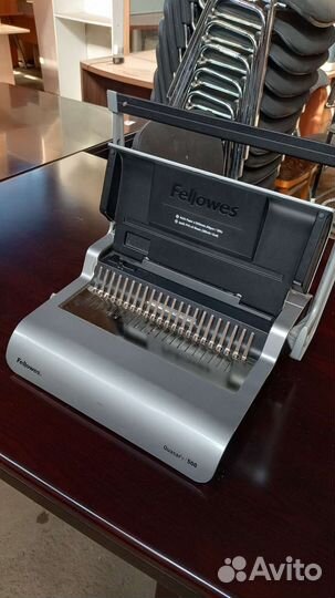 Механический брошюровщик Fellowes Quasar+500