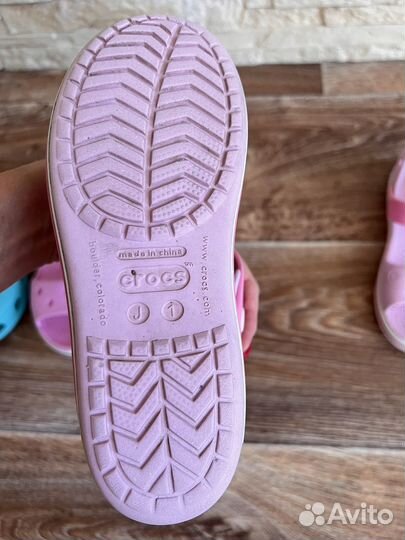 Сандалии crocs для девочки