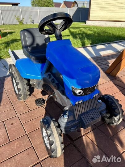 Трактор детский