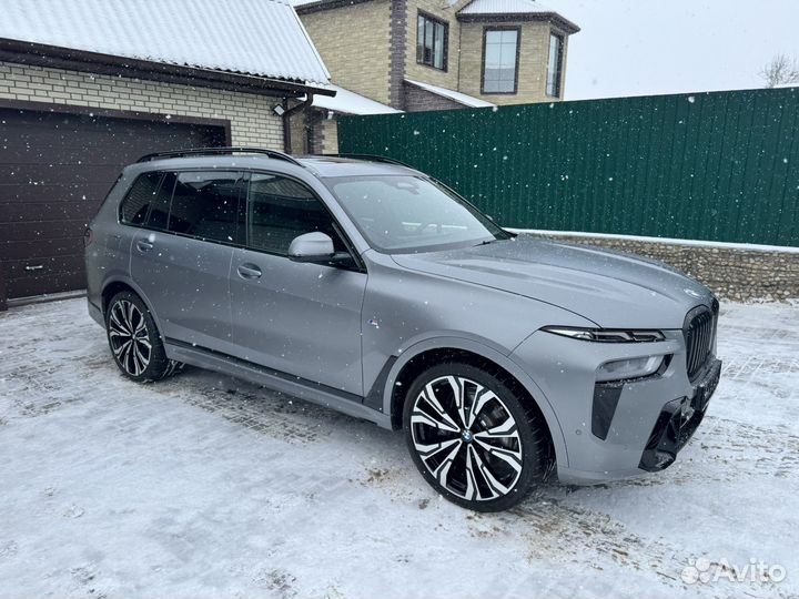 BMW X7 3.0 AT, 2024, 6 205 км