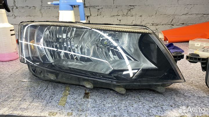 Фары передние Skoda Octavia a7