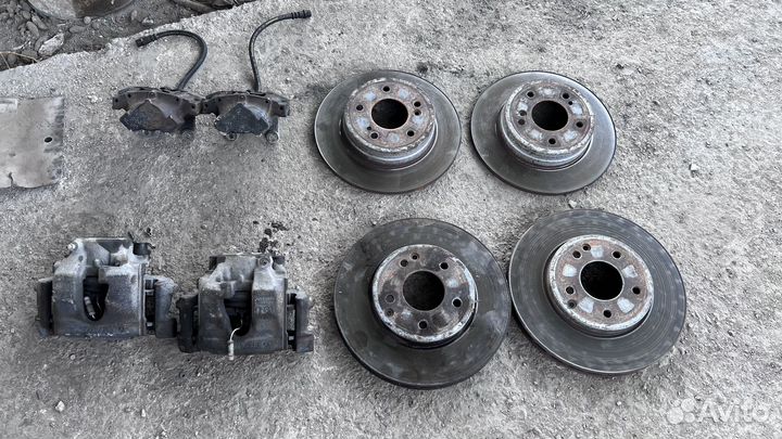 Комплект тормозов Mercedes-Benz W210 E240