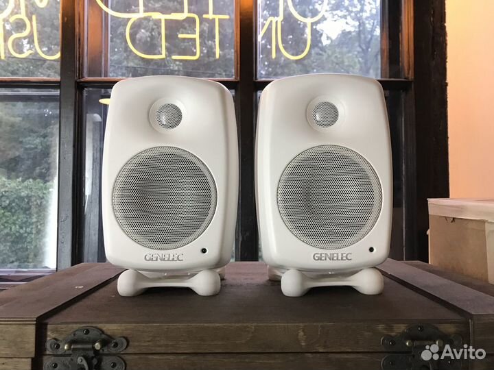 Genelec 8020 DWM студийный монитор в Наличии