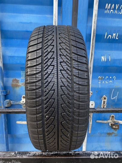 Goodyear UltraGrip 8 Performance 225/50 R17