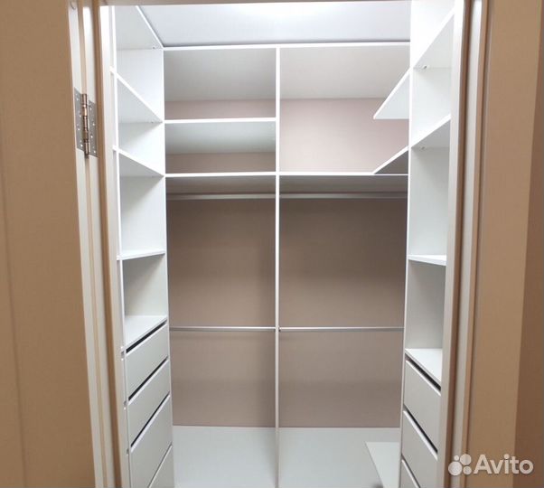 Гардеробная на заказ модерн