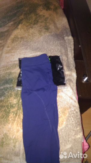 Легинсы новые с фиксацией сзади