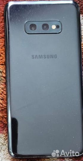 Samsung Galaxy S10e, 6/128 ГБ