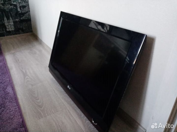 Телевизор ЖК 32 дюйма бу LG