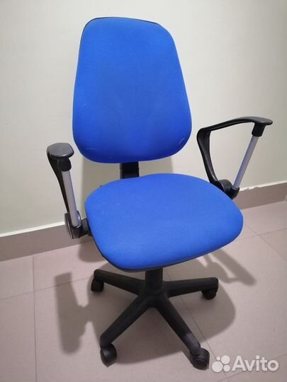 Компьютерное кресло