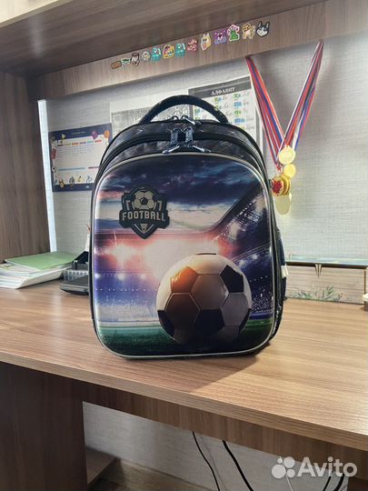 Рюкзак школьный для мальчика ортопедический