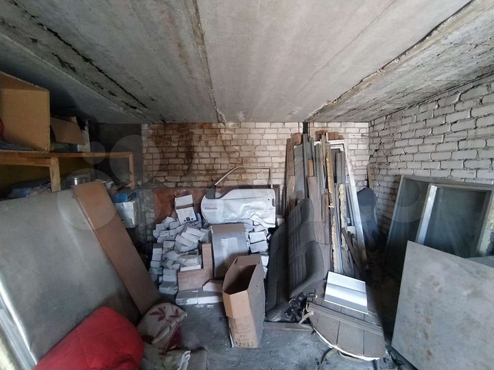 Гараж, > 30 м²