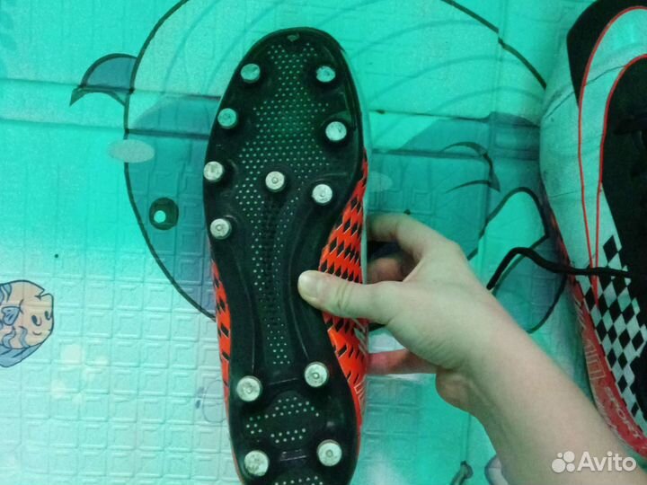 Бутсы футбольные