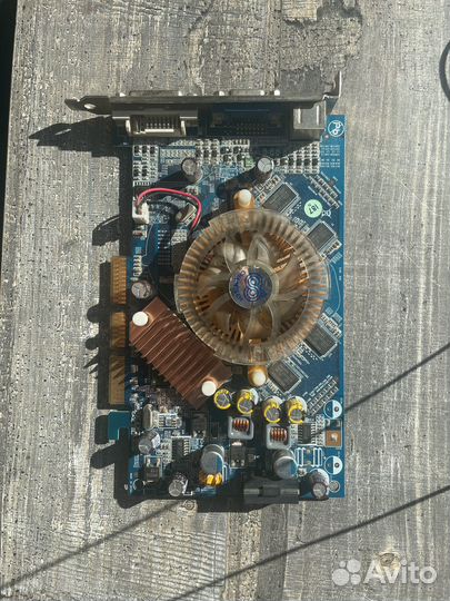 Видеокарта GeForce 7600GS D256M