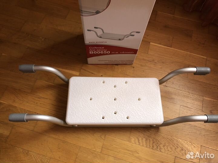 Сиденье для ванны