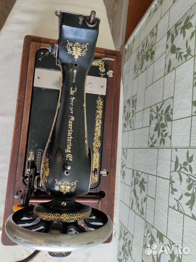 Швейная машинка Singer