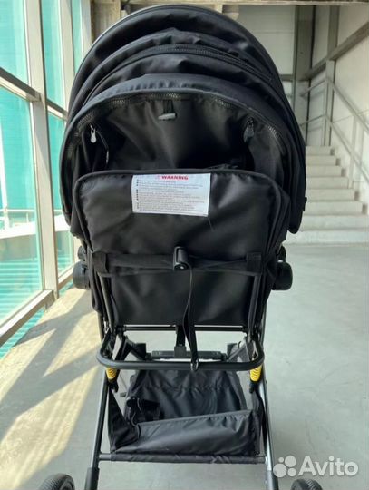 Прогулочная коляска с перекидной ручкой бу