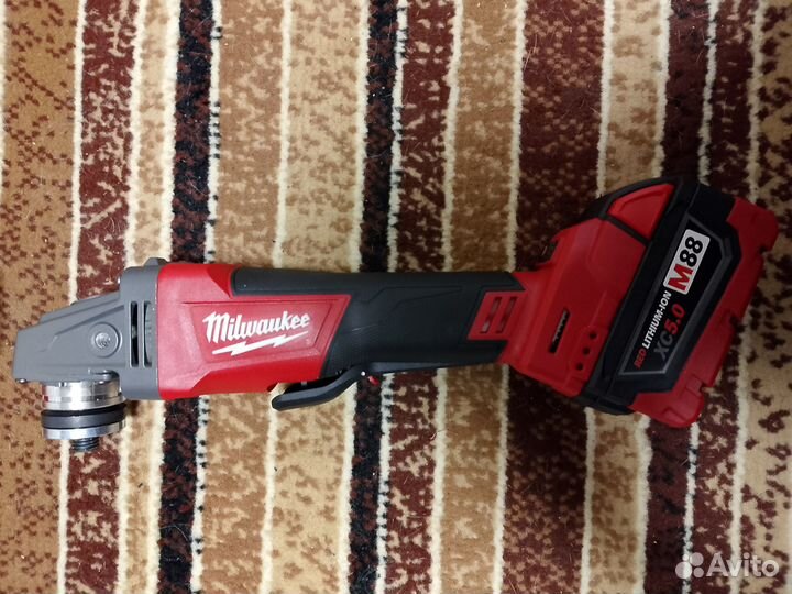 Набор аккумуляторного инструмента 4 в 1 Milwaukee