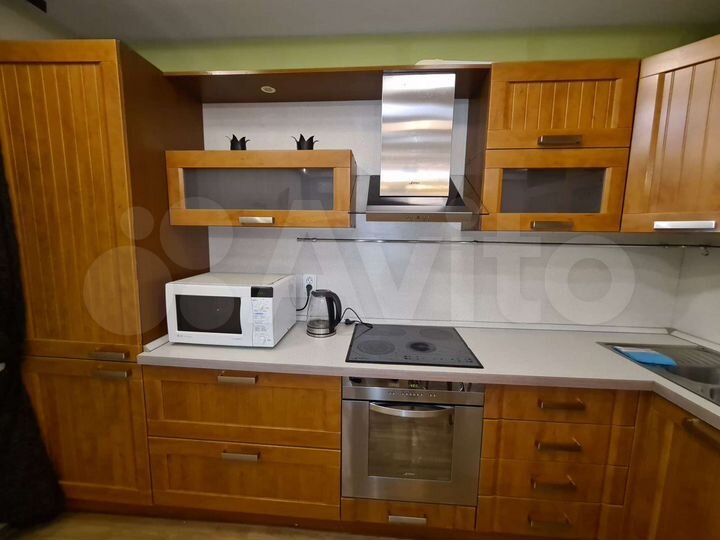 2-к. квартира, 50 м², 4/9 эт.