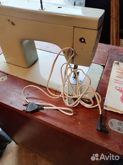 Швейная машинка Мальва