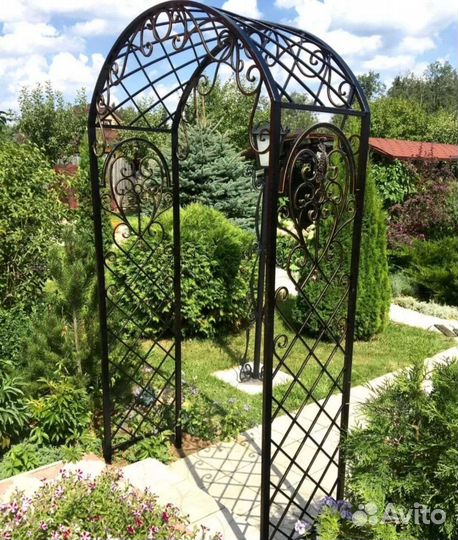 Кованные арки, подставки для цветов