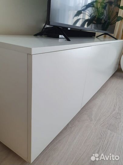 Тумба под телевизор