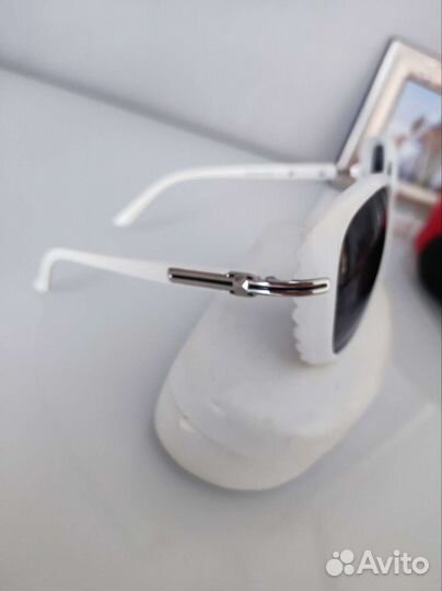 Солнцезащитные очки женские