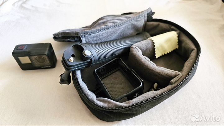 Go Pro Hero 7 black + аккумулятор + 2 карты памяти