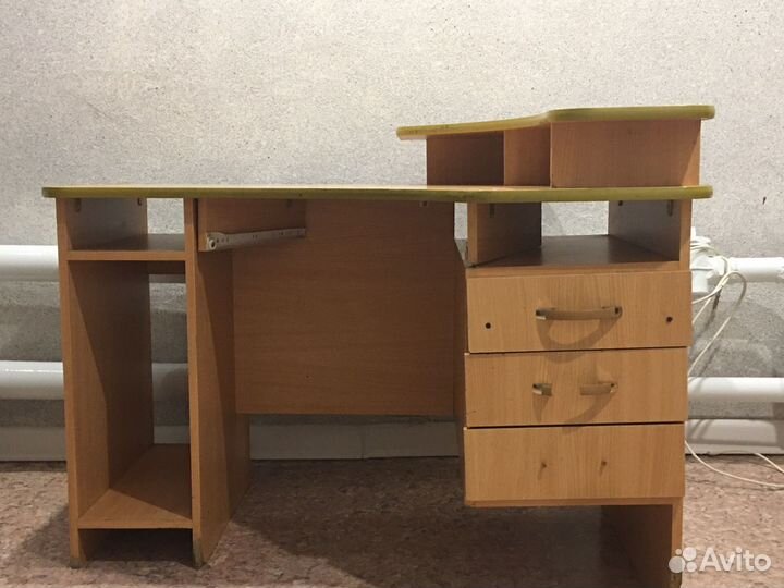 Комьютерный стол