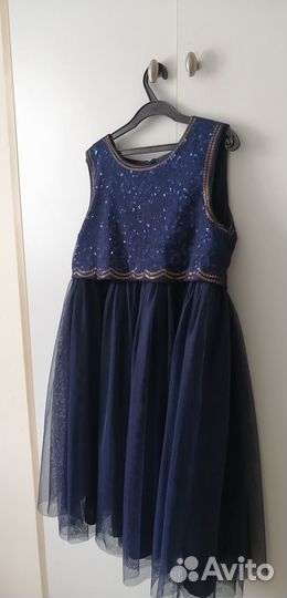 Праздничное платье для девочки 134 140