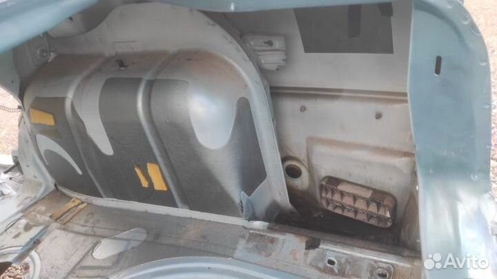 Крыло заднее правое Volkswagen Passat B5 седан 1.6