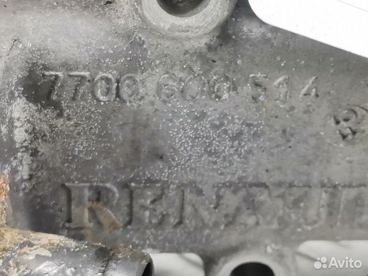 Корпус термостата Renault Laguna 2 2002 8200561420